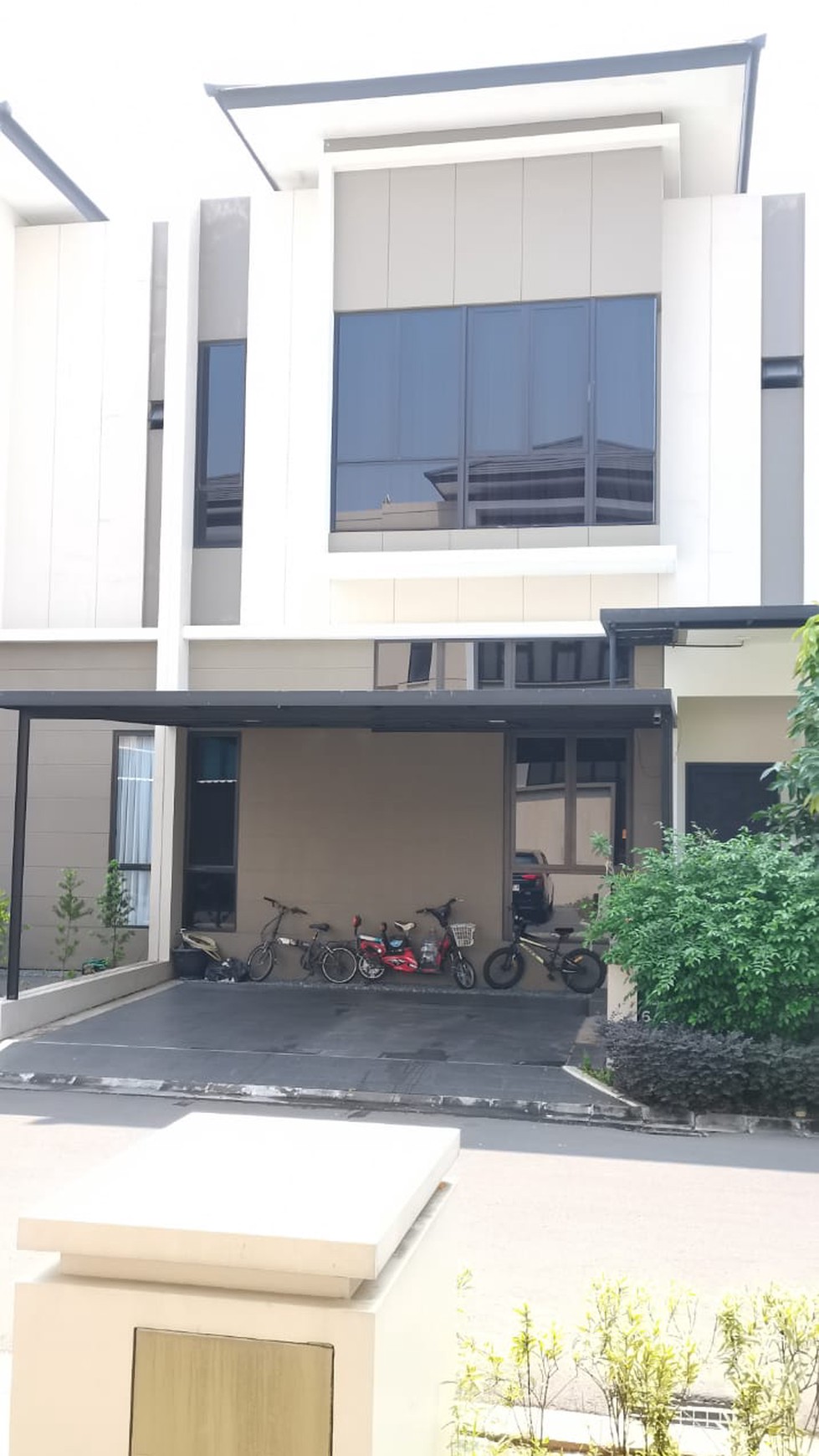 Rumah Termurah Posisi Hook Semi Furnish di Cluster Matana JGC Cakung Jakarta  Timur