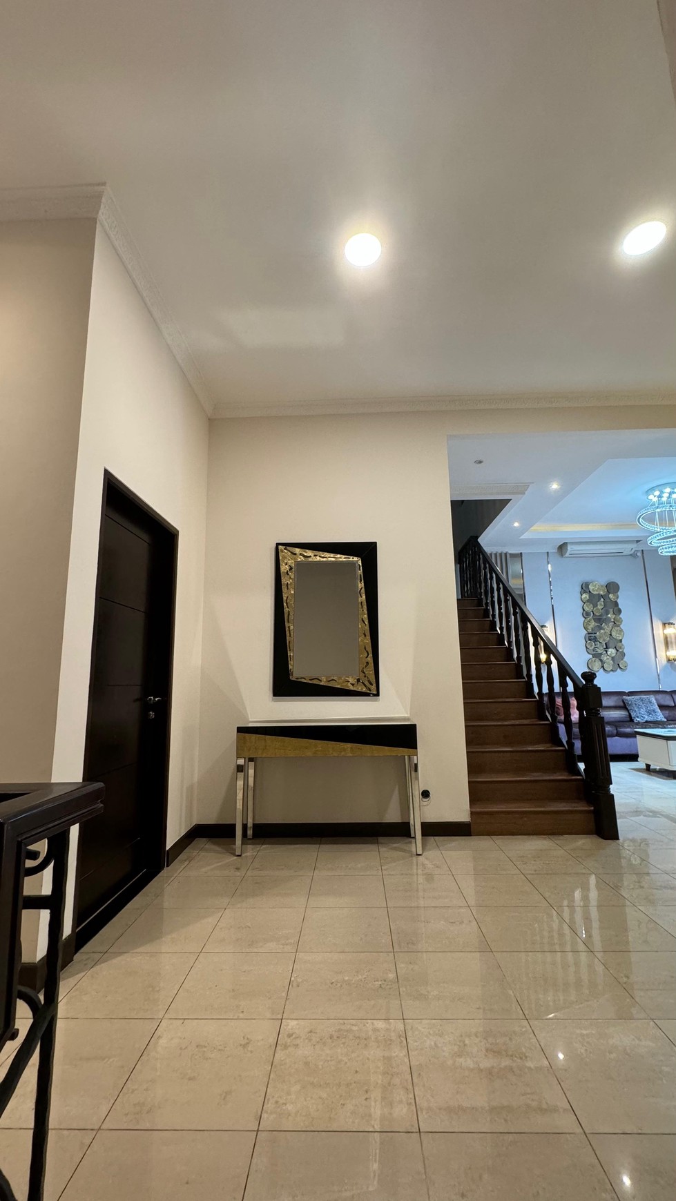 Rumah elegant dan Middle east house full furnish dicipete selatan - antasari, jakarta selatan