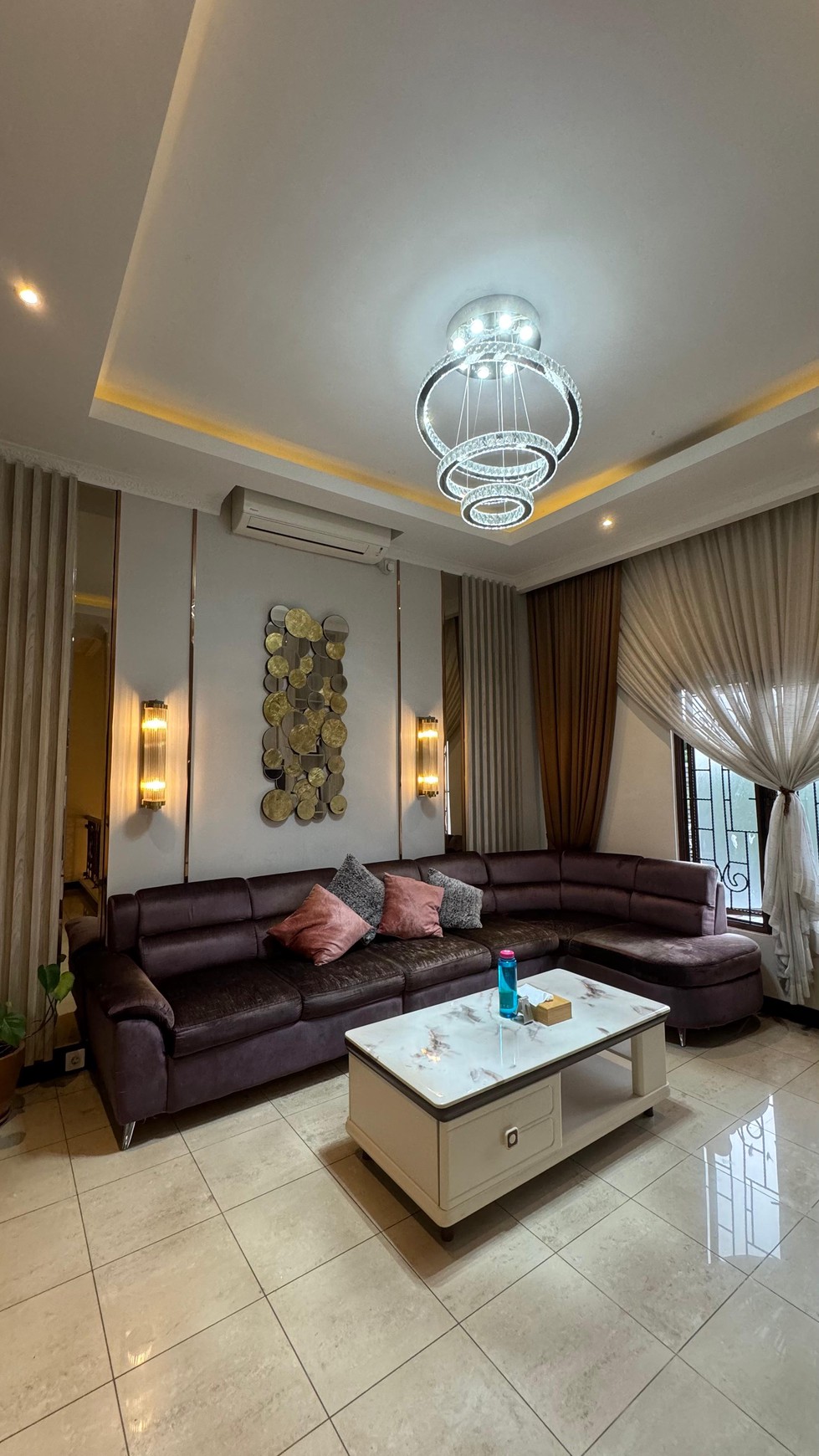 Rumah elegant dan Middle east house full furnish dicipete selatan - antasari, jakarta selatan