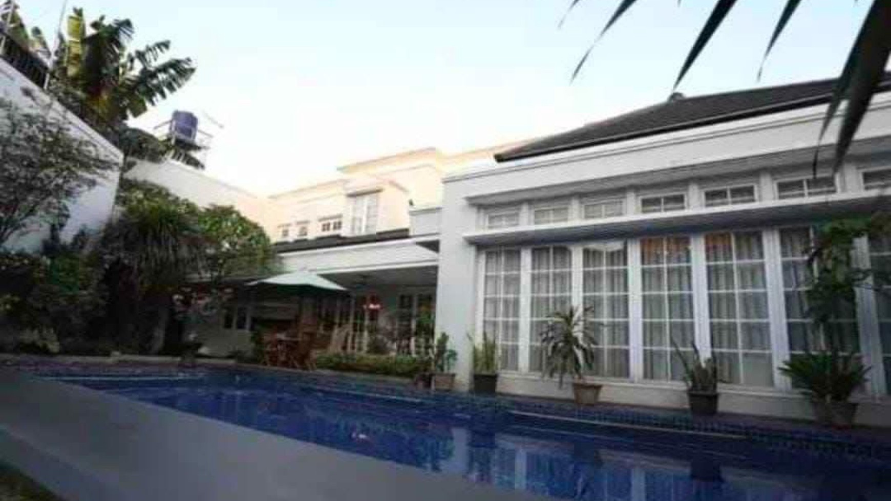 Rumah Mewah Full Furnished di Kuningan Jakarta Selatan