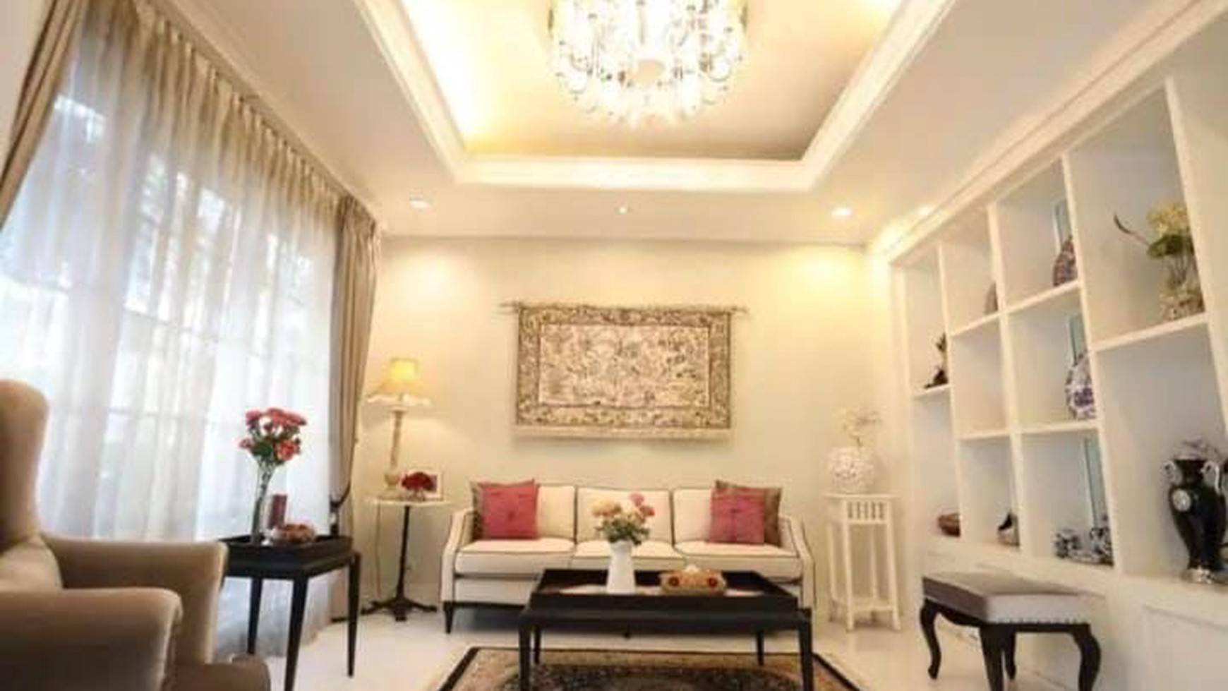 Rumah Mewah Full Furnished di Kuningan Jakarta Selatan