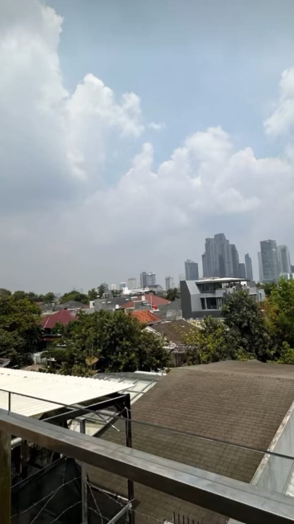 RUANG KANTOR DISEWA KEBAYORAN BARU JAKARTA SELATAN