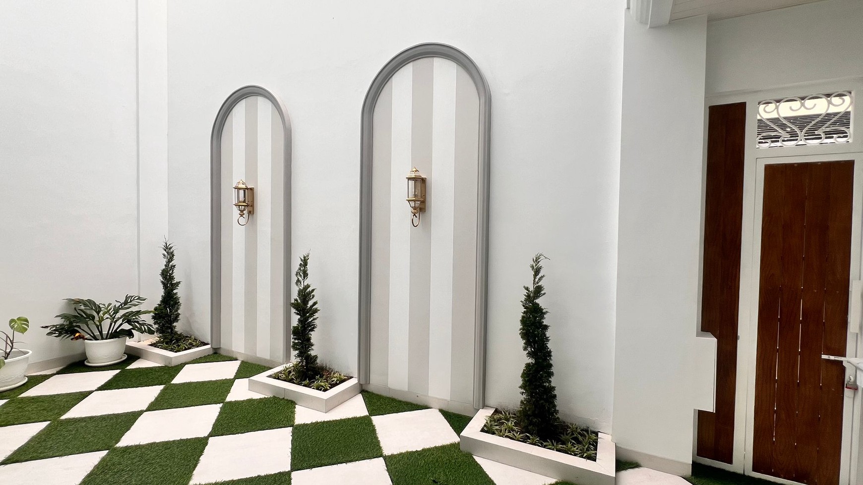 Rumah Hitung Tanah Area Cipete