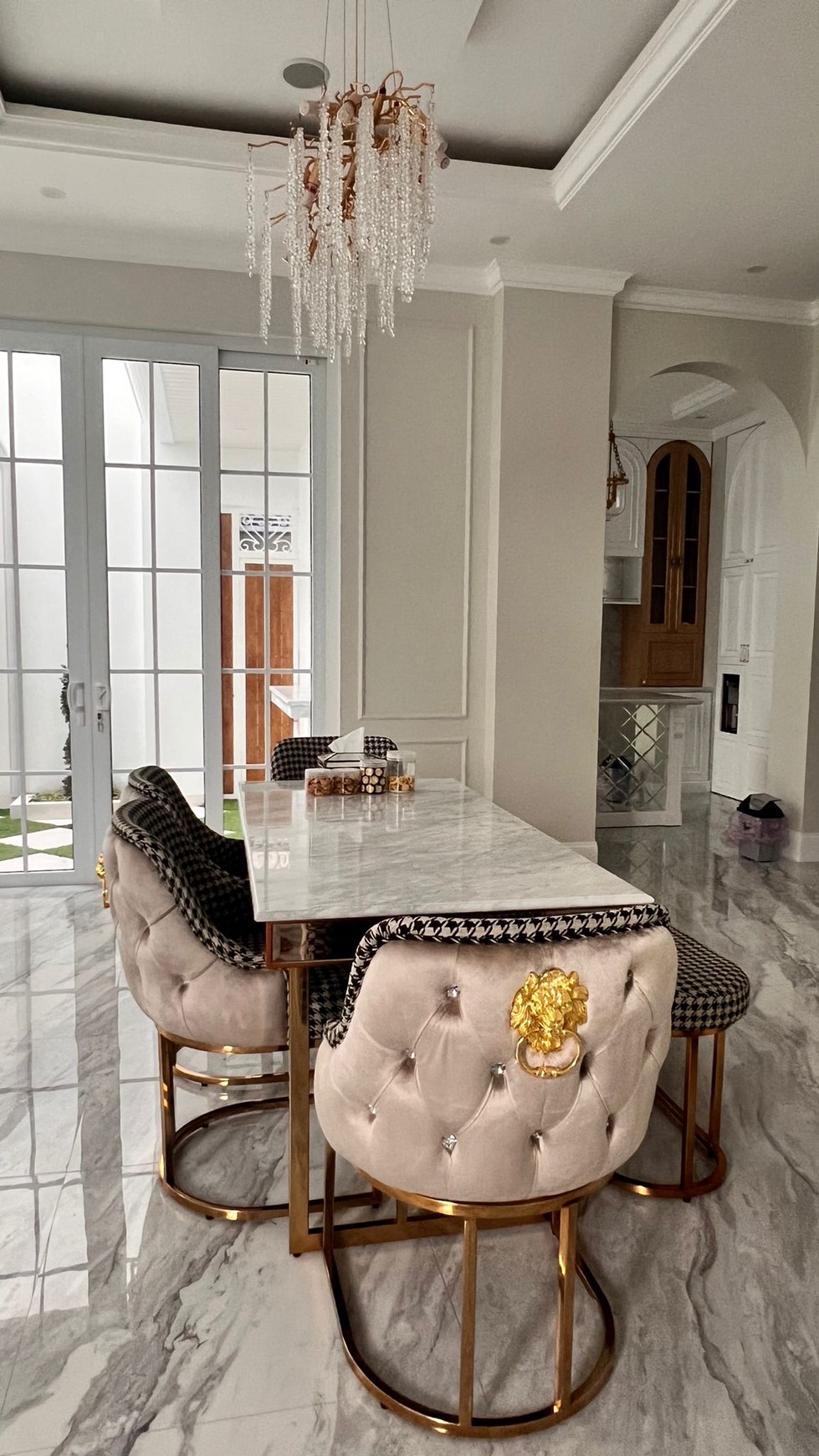 Rumah Hitung Tanah Area Cipete