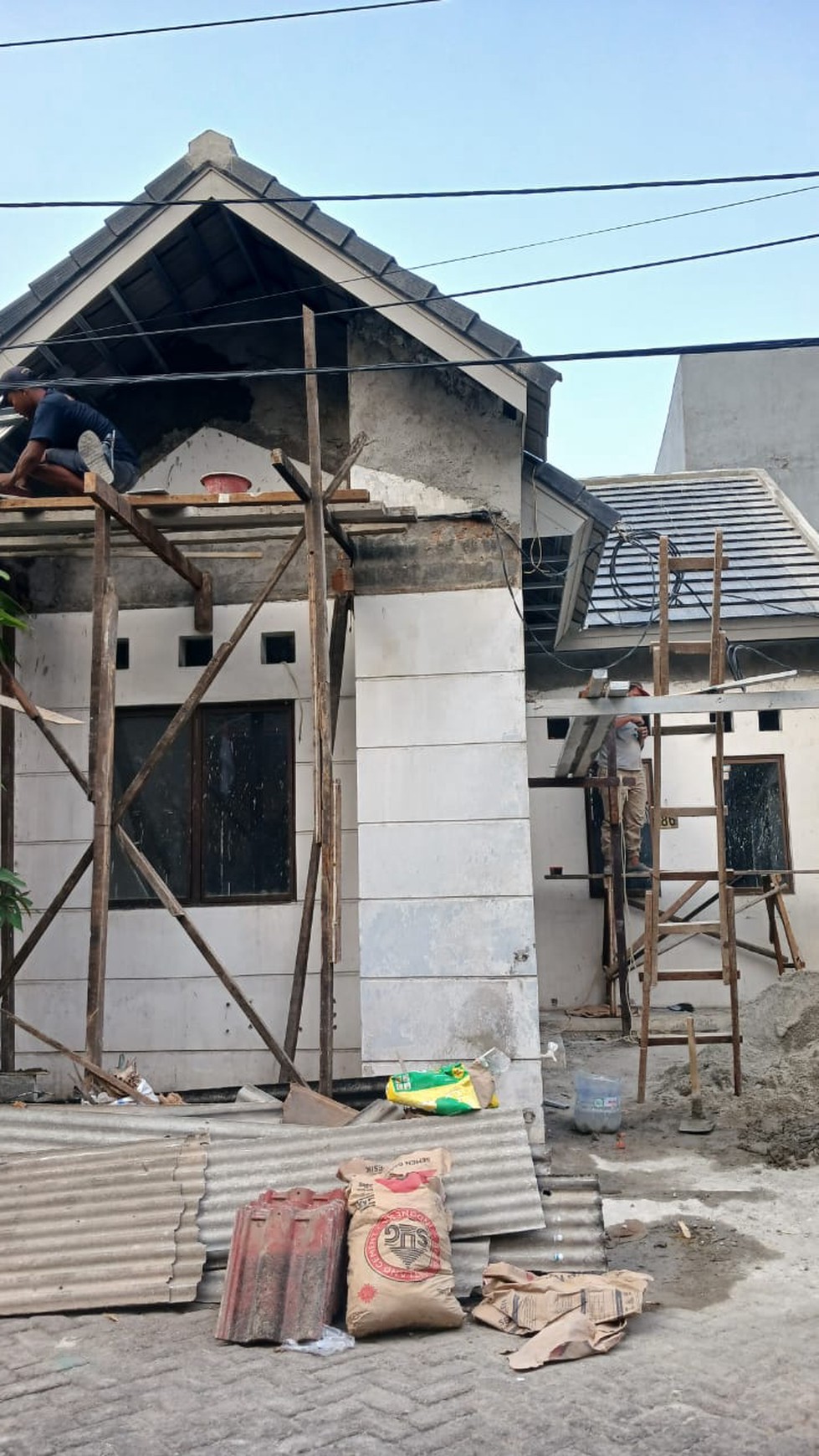 Rumah Hitung Tanah Area Cipete