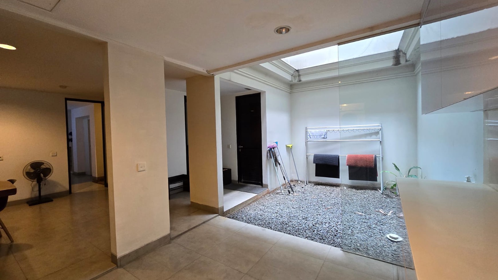 Rumah Hitung Tanah Area Cipete