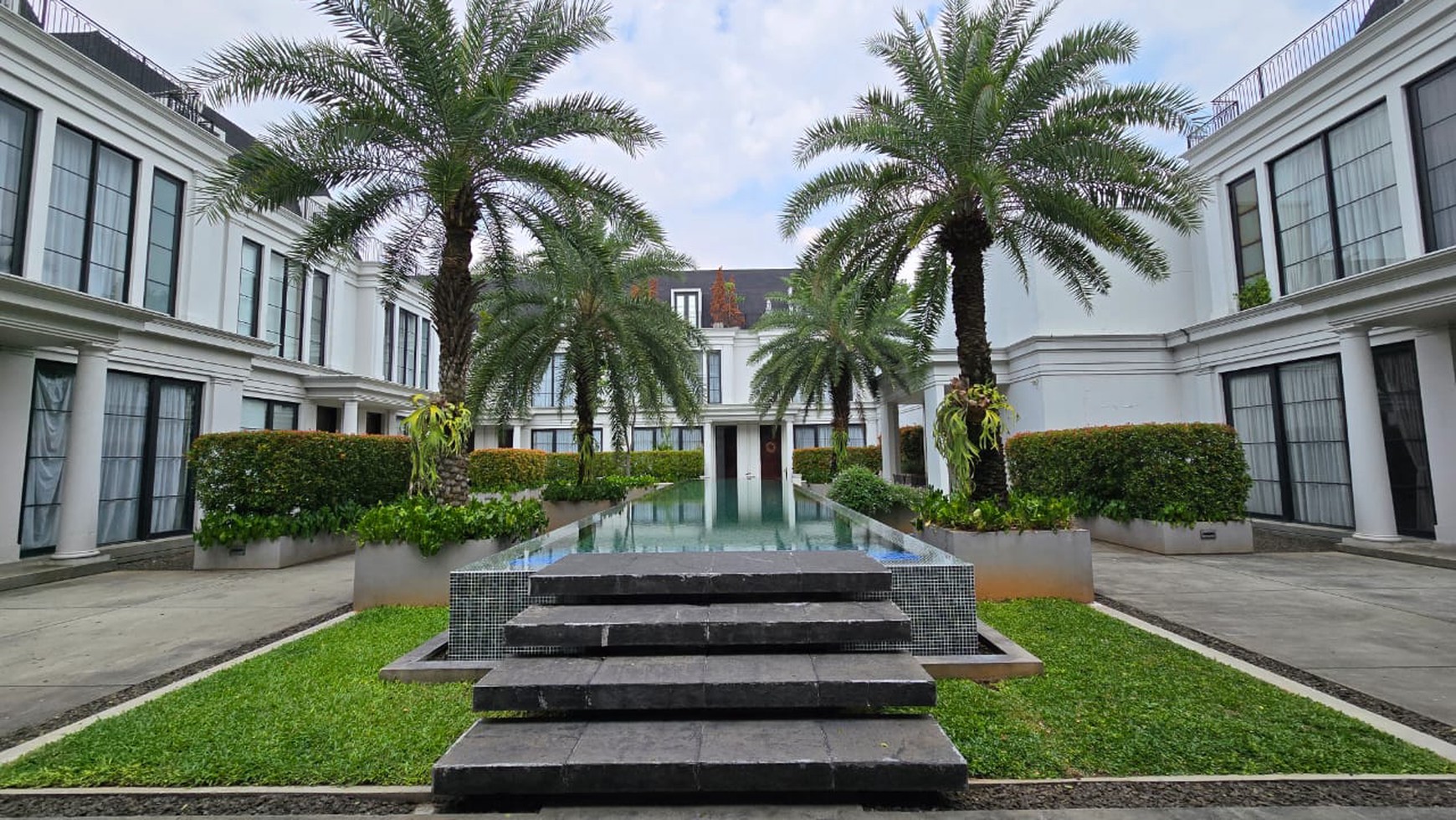 Rumah Hitung Tanah Area Cipete