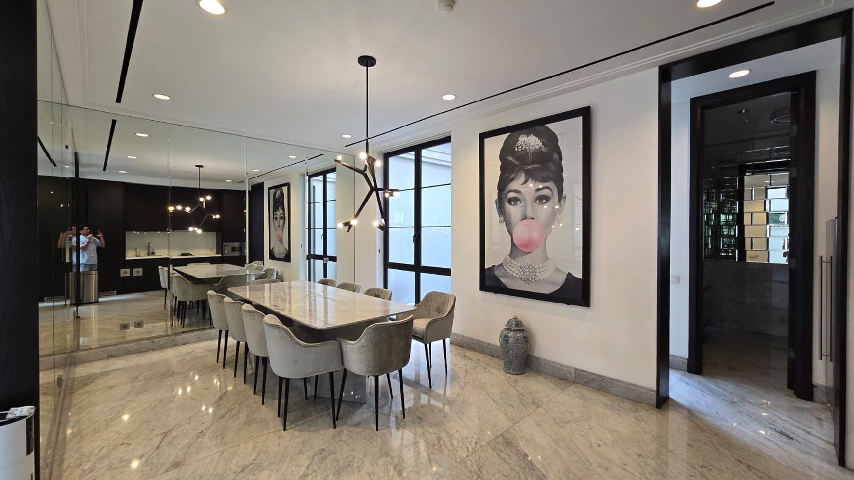 Rumah Hitung Tanah Area Cipete