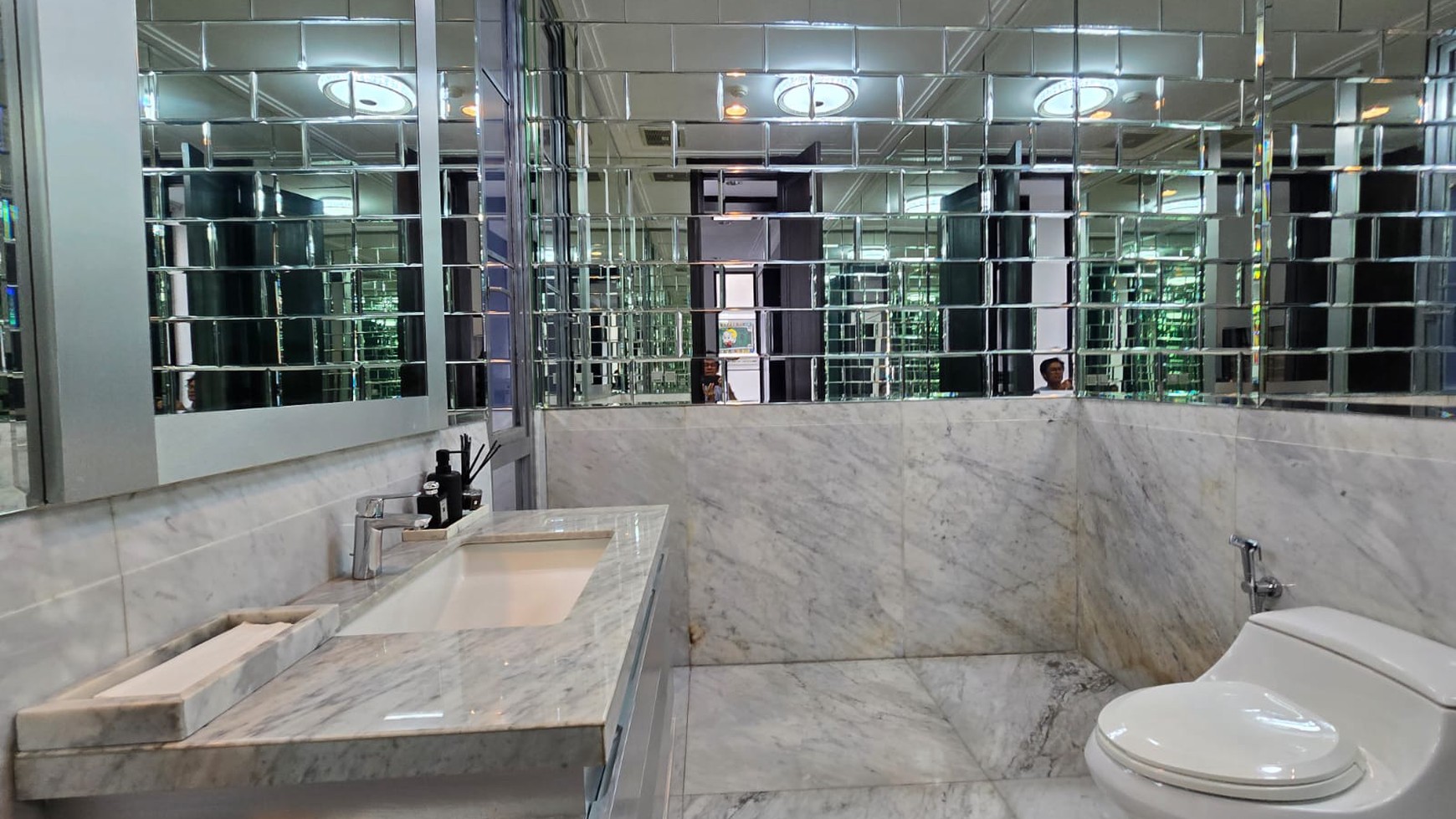 Rumah Hitung Tanah Area Cipete