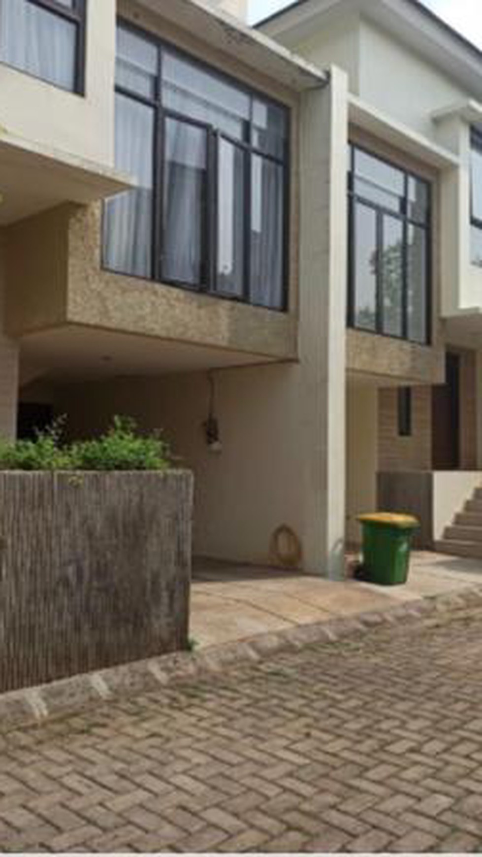 Rumah Hitung Tanah Area Cipete