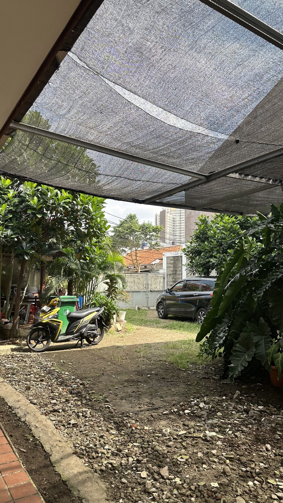 Rumah Hitung Tanah Area Cipete