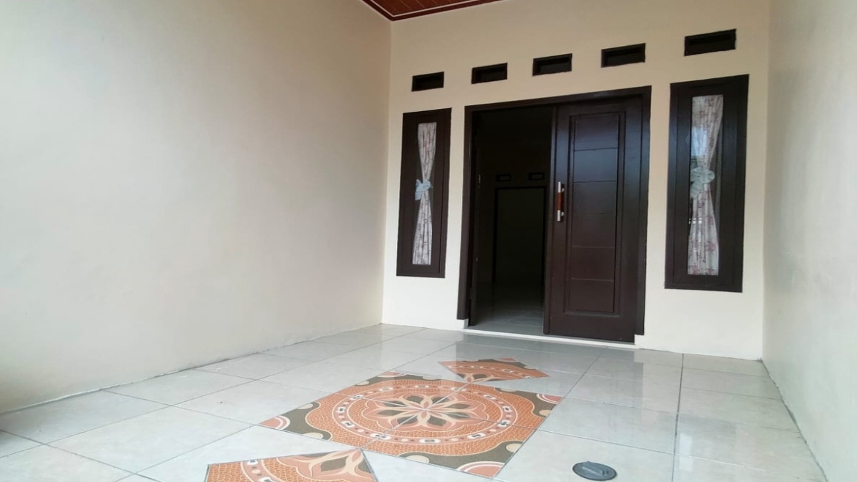 Rumah Premium 2 Lantai Dijual di Mutiara Gading Timur - Lokasi Strategis, Bebas Banjir, Harga Terbaik!