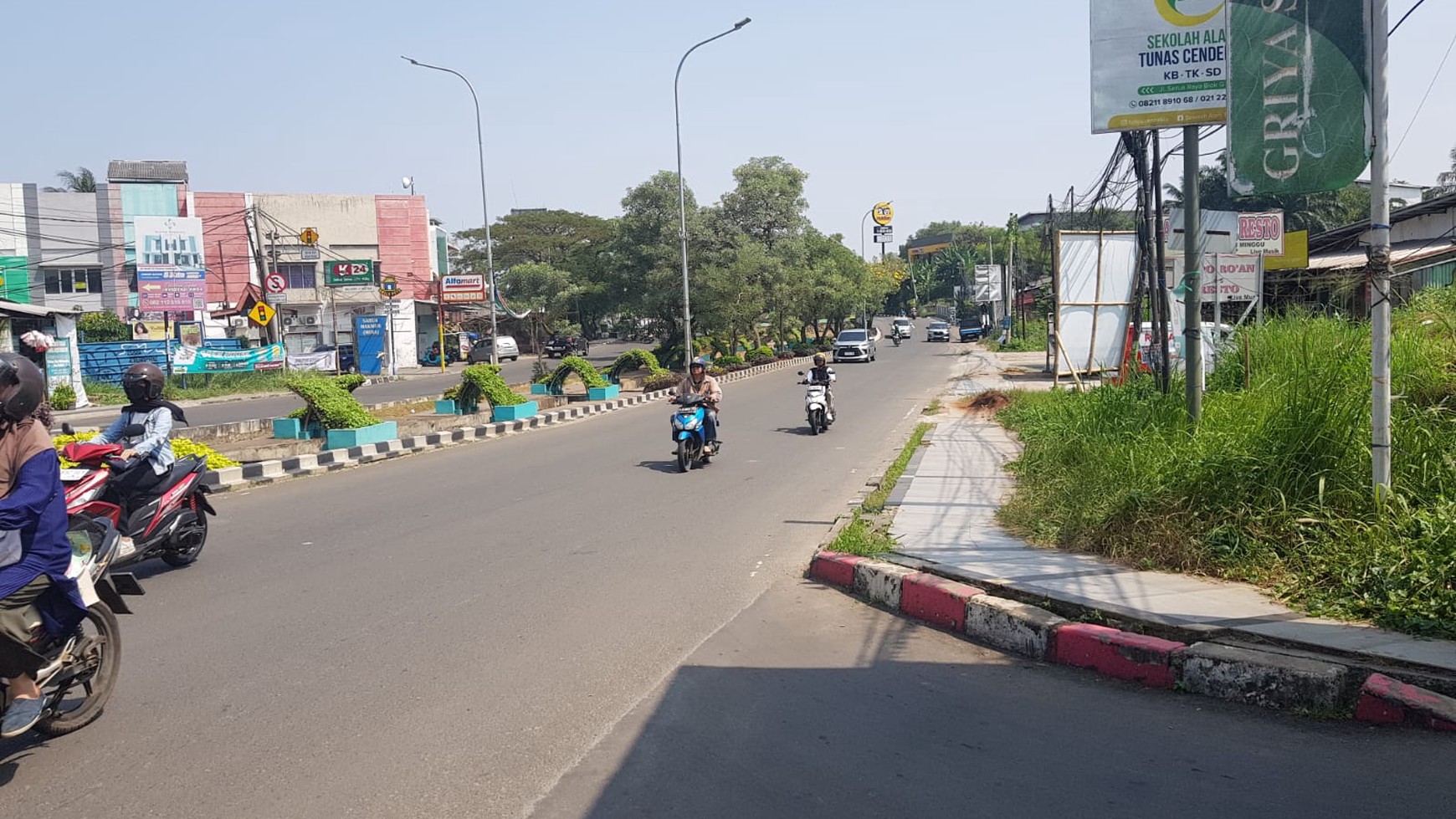 Rumah Murah Pinggir Jalan Raya Ciater Tang-Sel