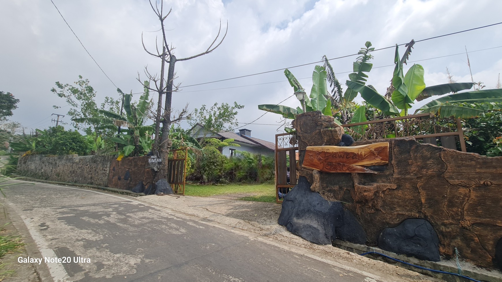 Villa siap pakai masih beroperasi di daerah Cimacan Puncak Jawa Barat