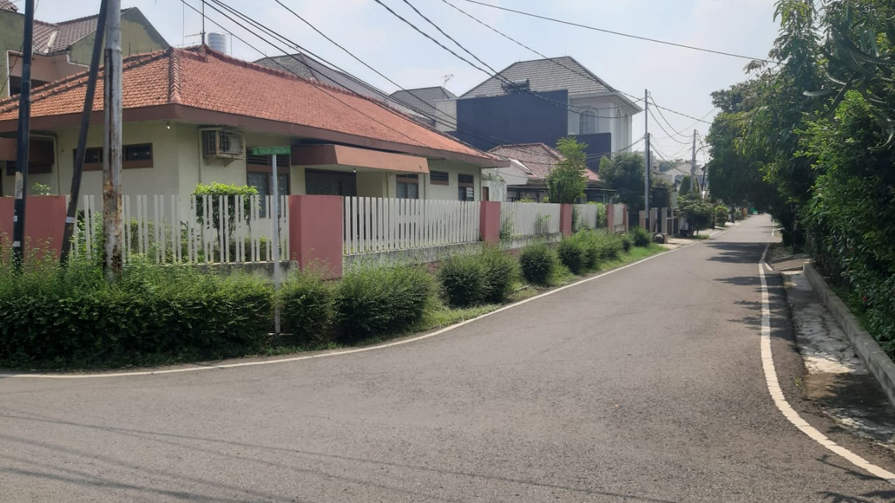 Rumah Bagus Di Jl Teluk Langsa Duren Sawit Jakarta Timur