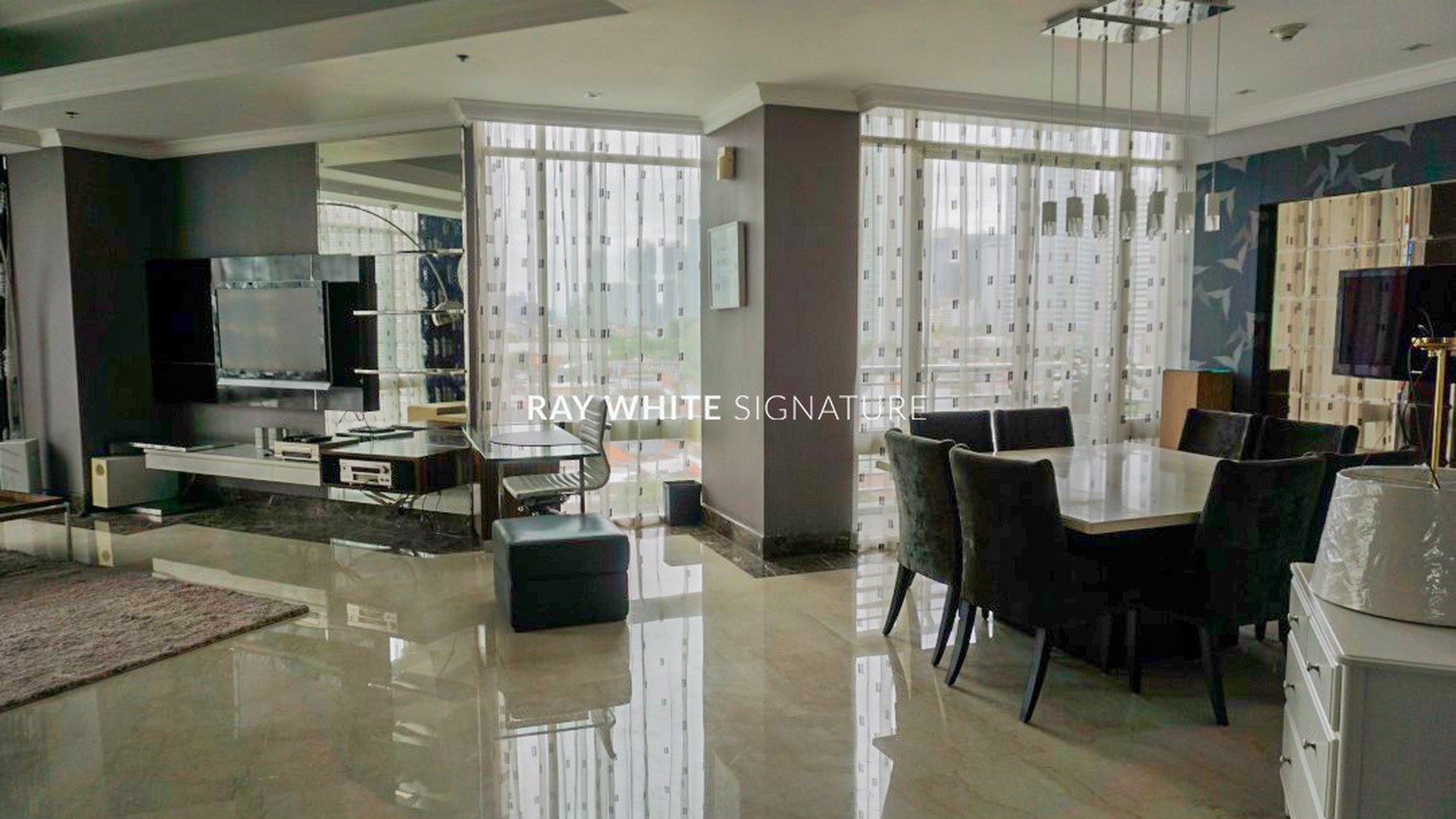 Dijual Apartemen Four Seasons 2 Bedrooms