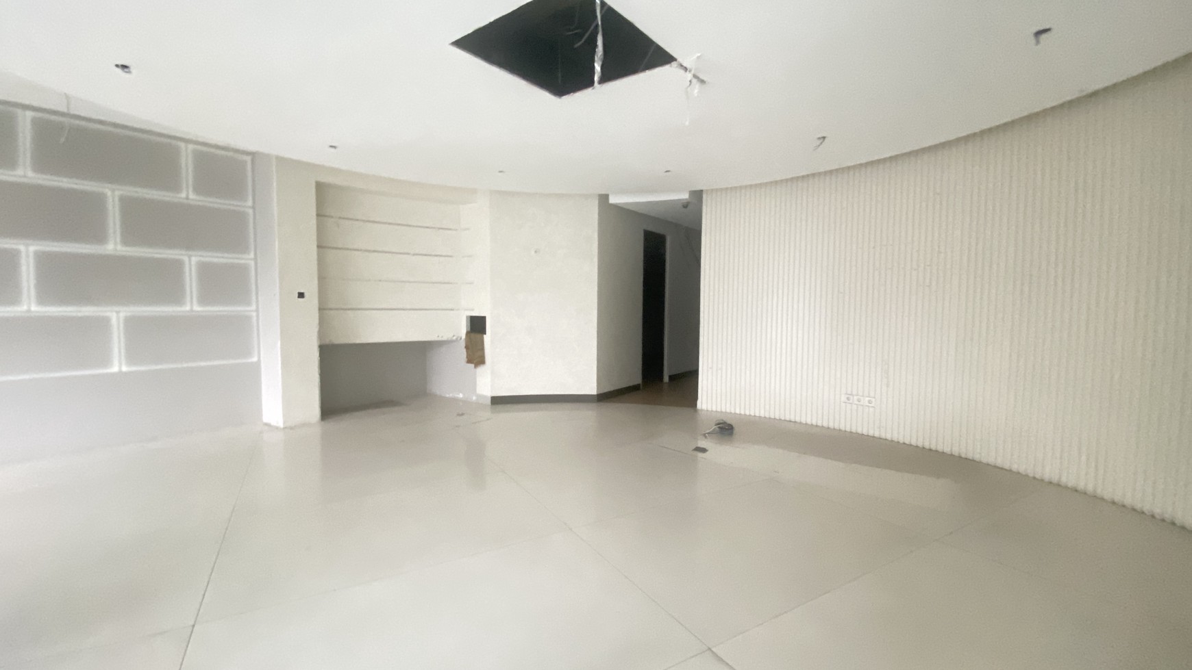 Rumah Hitung Tanah Area Cipete