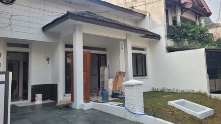 Disewakan Rumah Mewah dalam Cluster Bintaro Jaya Sektor 9