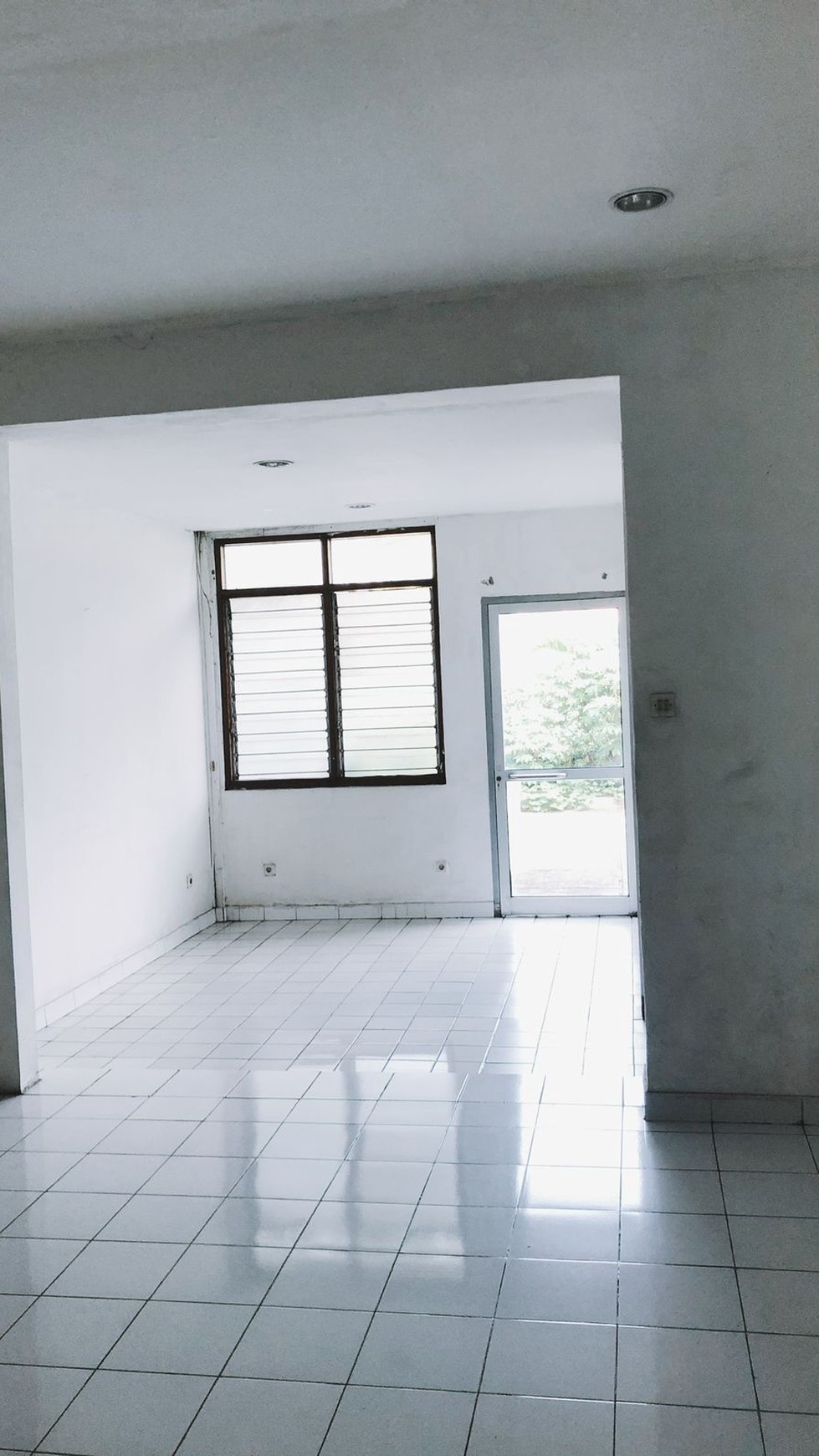  Dijual Rumah Siap Huni Lokasi Strategis di Jl Sisingamangaraja Kebayoran Baru Jakarta Selatan 