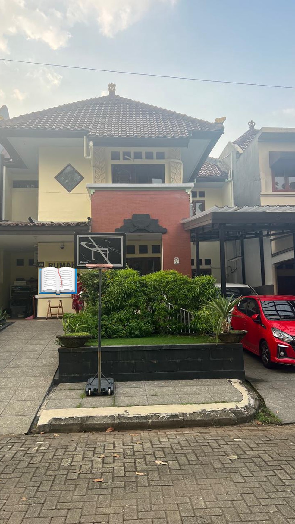 Rumah 2 lantai Baliview Cirendeu