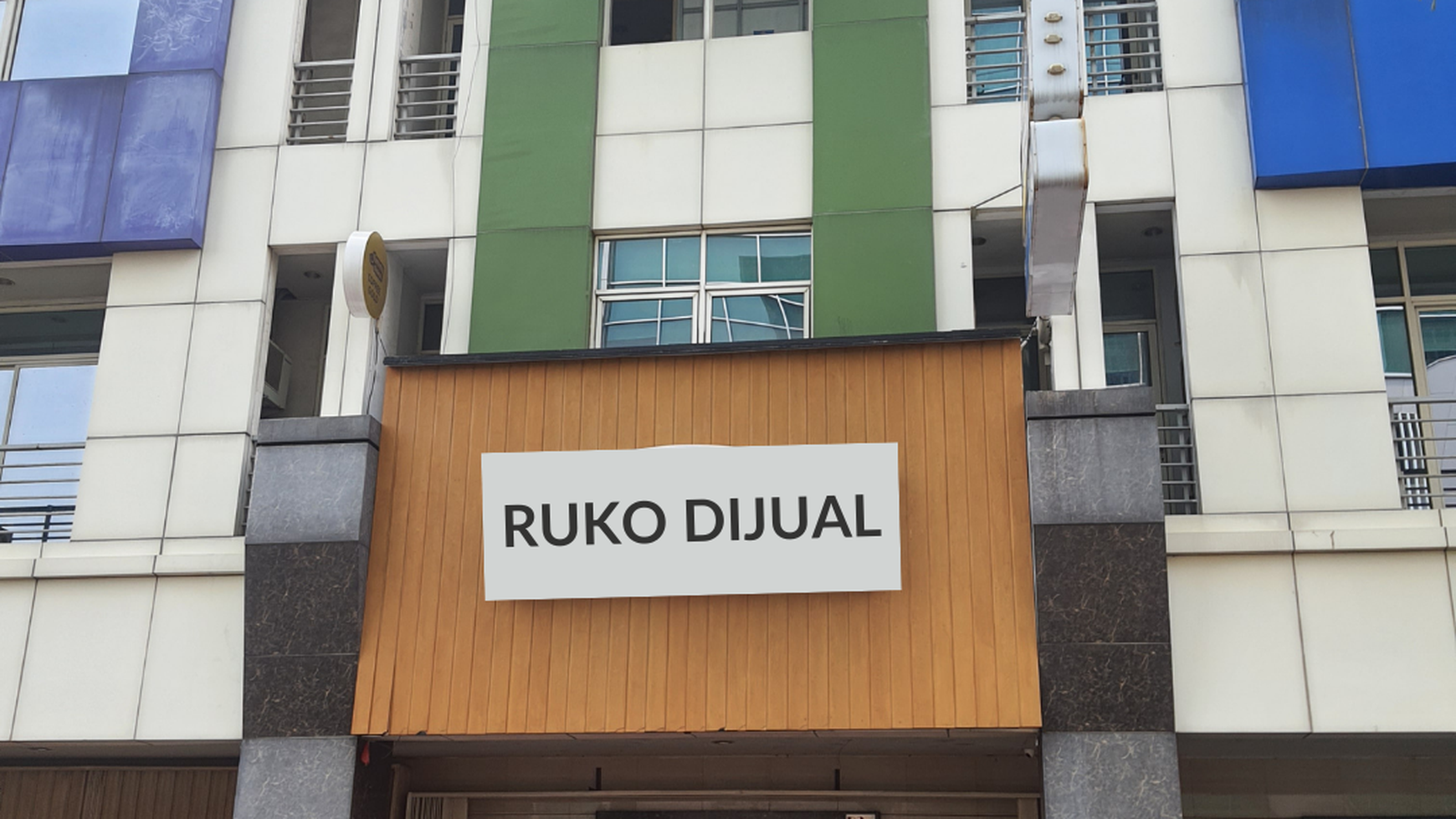 Ruko Keren Gading Kirana Boutique  