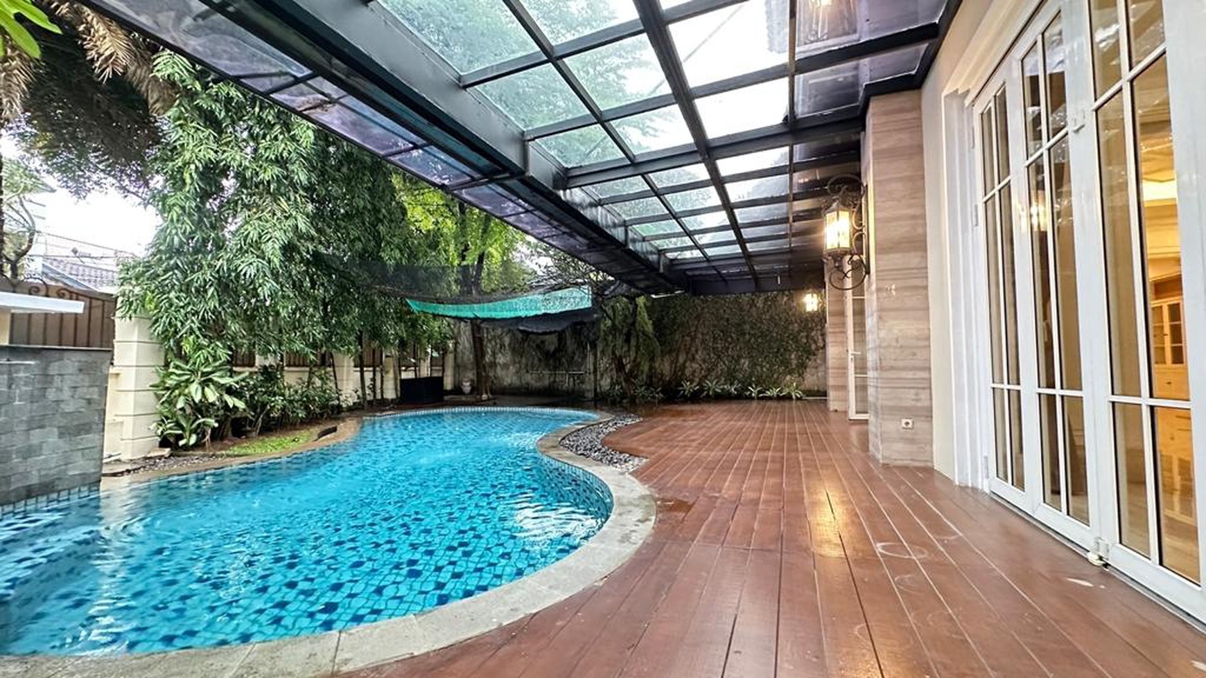 Rumah Hitung Tanah Area Cipete