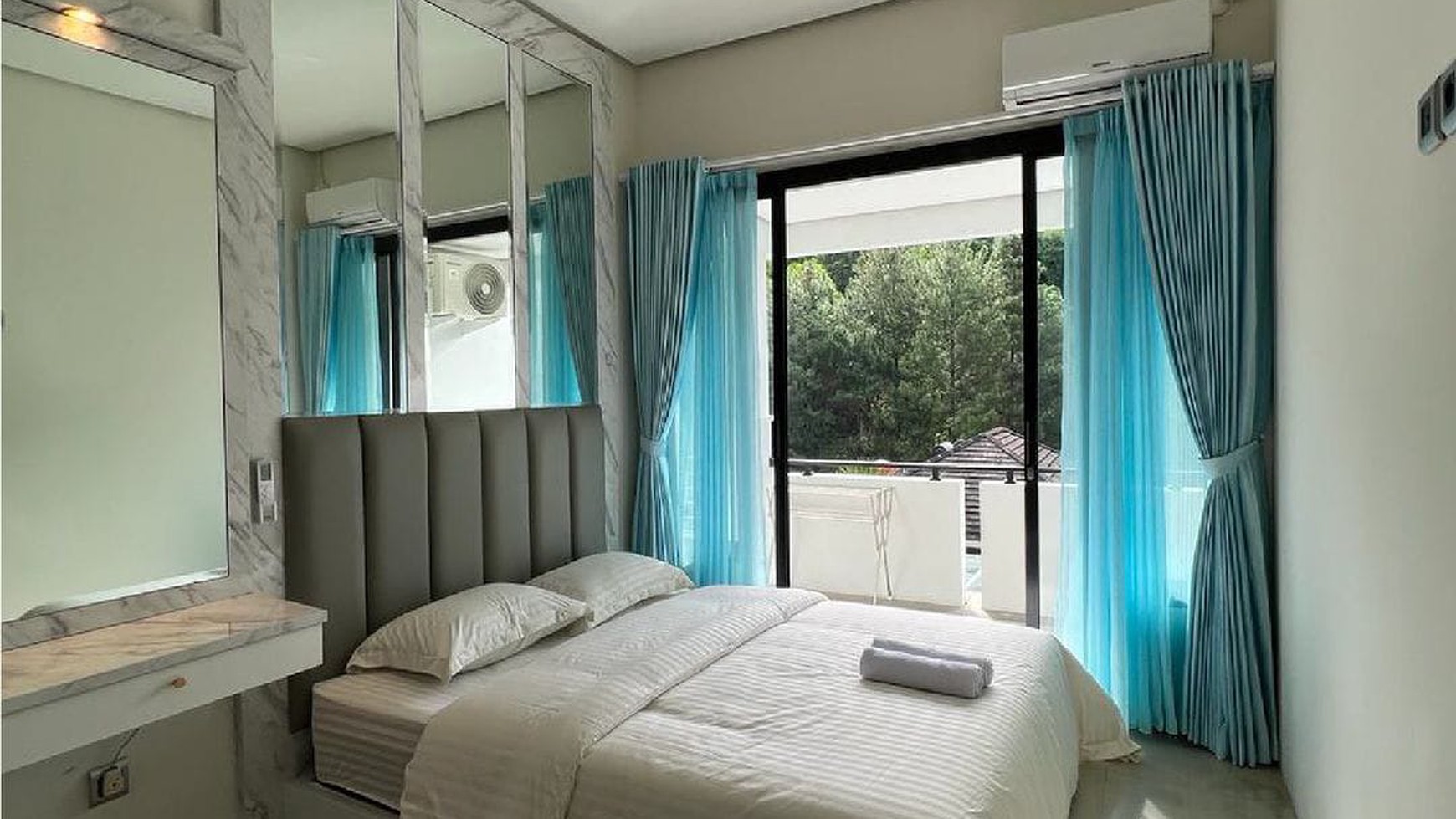 Rumah Hitung Tanah Area Cipete