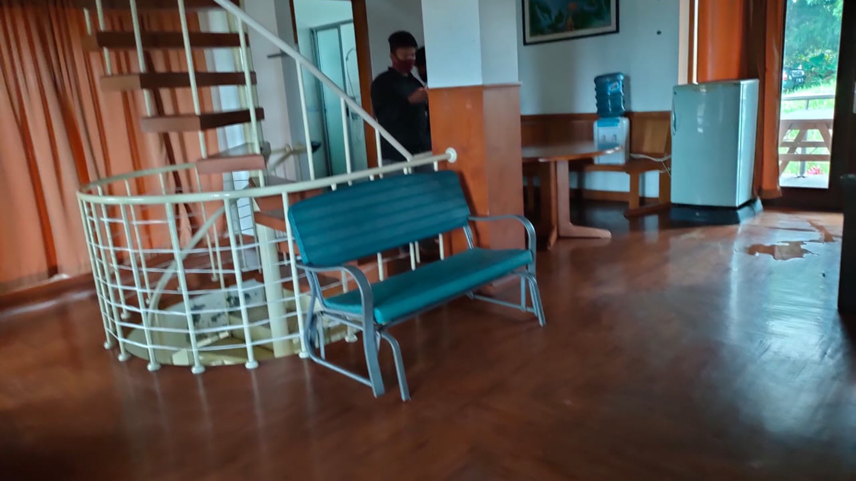 Rumah Hitung Tanah Area Cipete