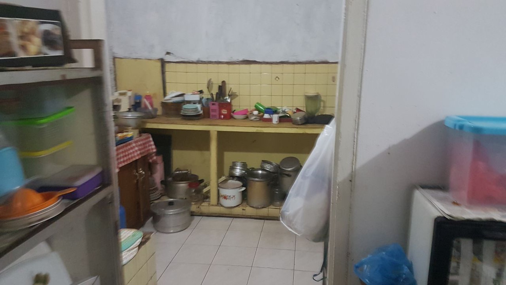 Dijual rumah hitung tanah di area Senopati harga Nego