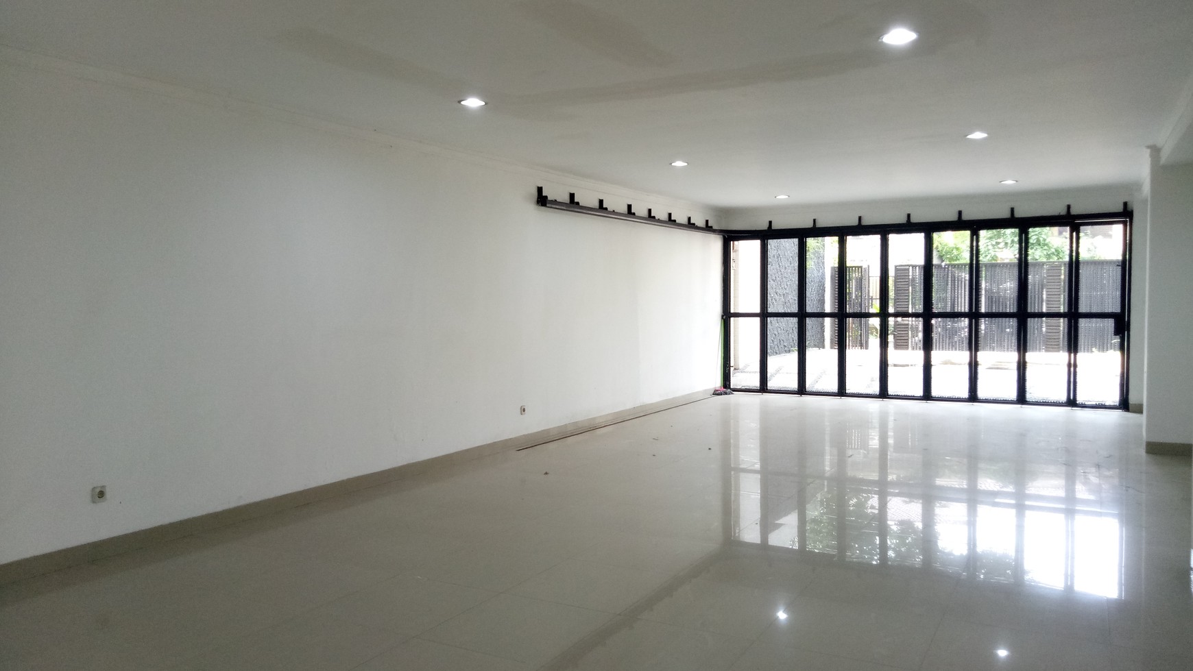 Rumah Siap Pakai Dijual area Senopati