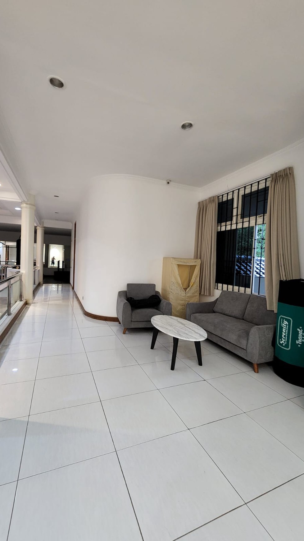 Rumah Lux Semi Furnished di Main Road Pasirluyu Barat, Bandung