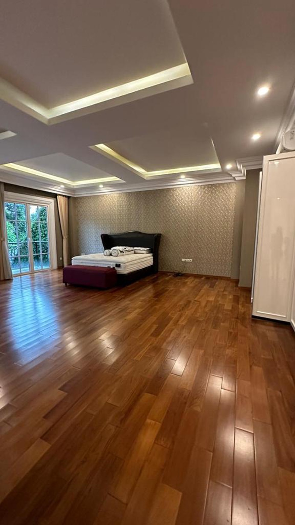 Luxury house for rent in Senopati area