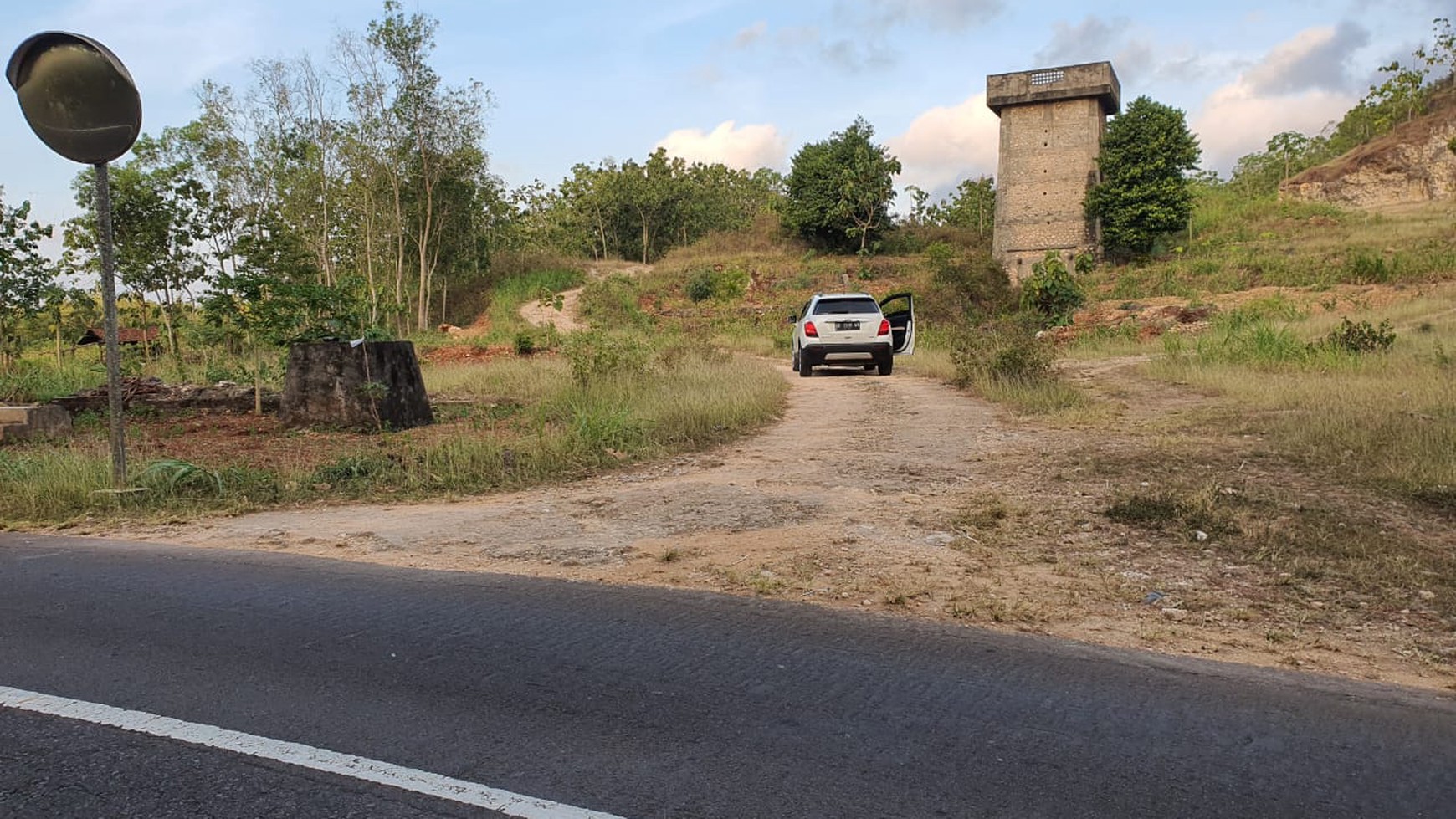 Tanah Luas 15.030 Meter Persegi Dekat Kawasan Wisata Pantai Baron Gunung Kidul 