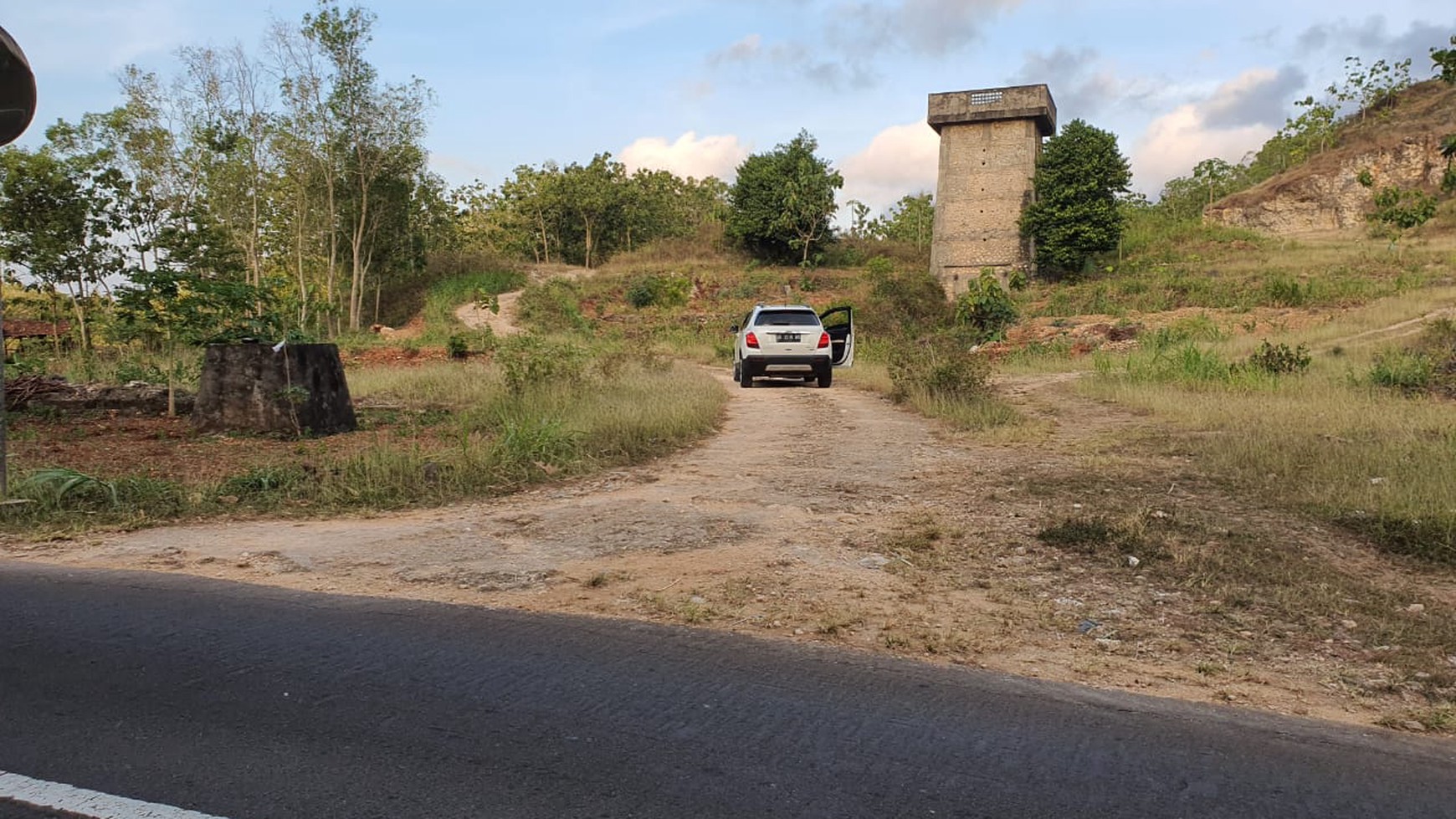 Tanah Luas 15.030 Meter Persegi Dekat Kawasan Wisata Pantai Baron Gunung Kidul 