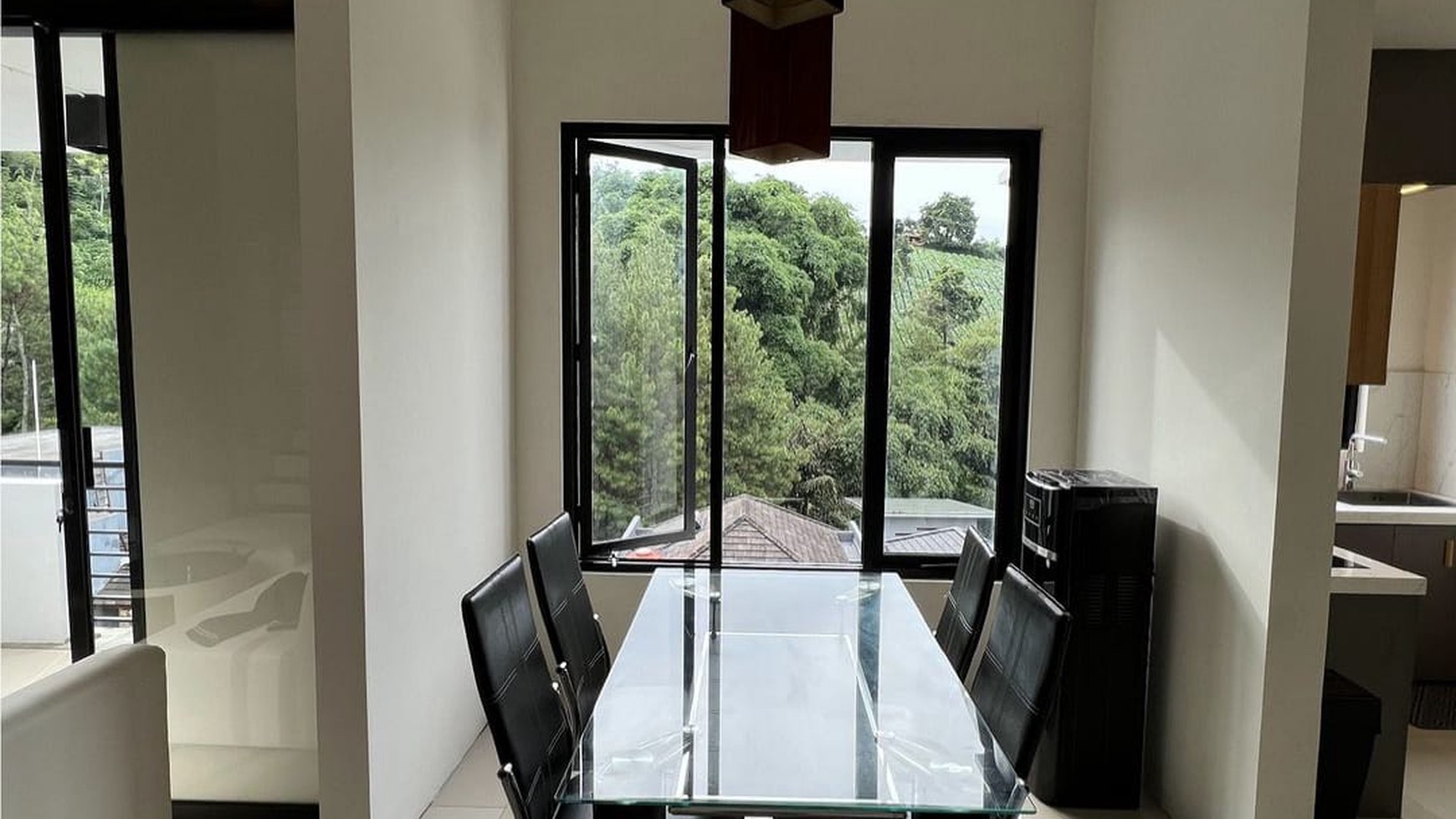 Villa Bagus Full Furnished di Resor Dago Pakar