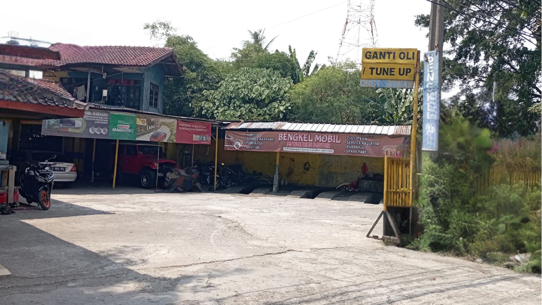 Bengkel Mobil Luas Di Tepi Jalan Simatupang Jagakarsa