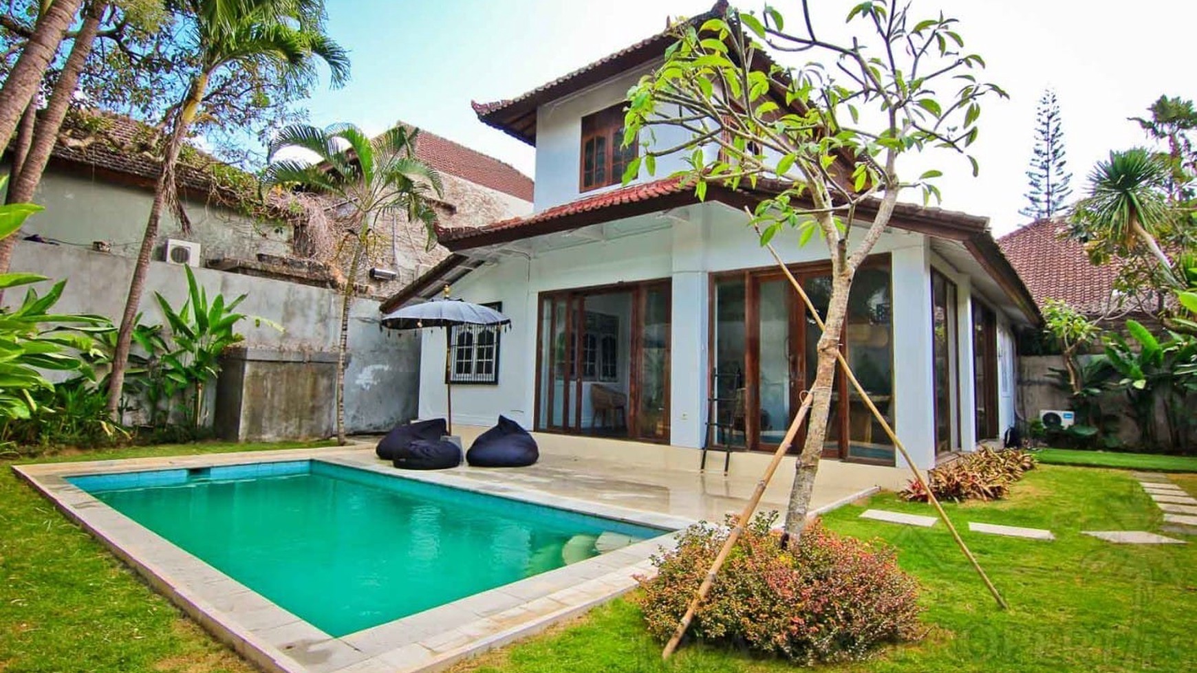 3 Bedrooms Villa Leasehold In Heart Seminyak