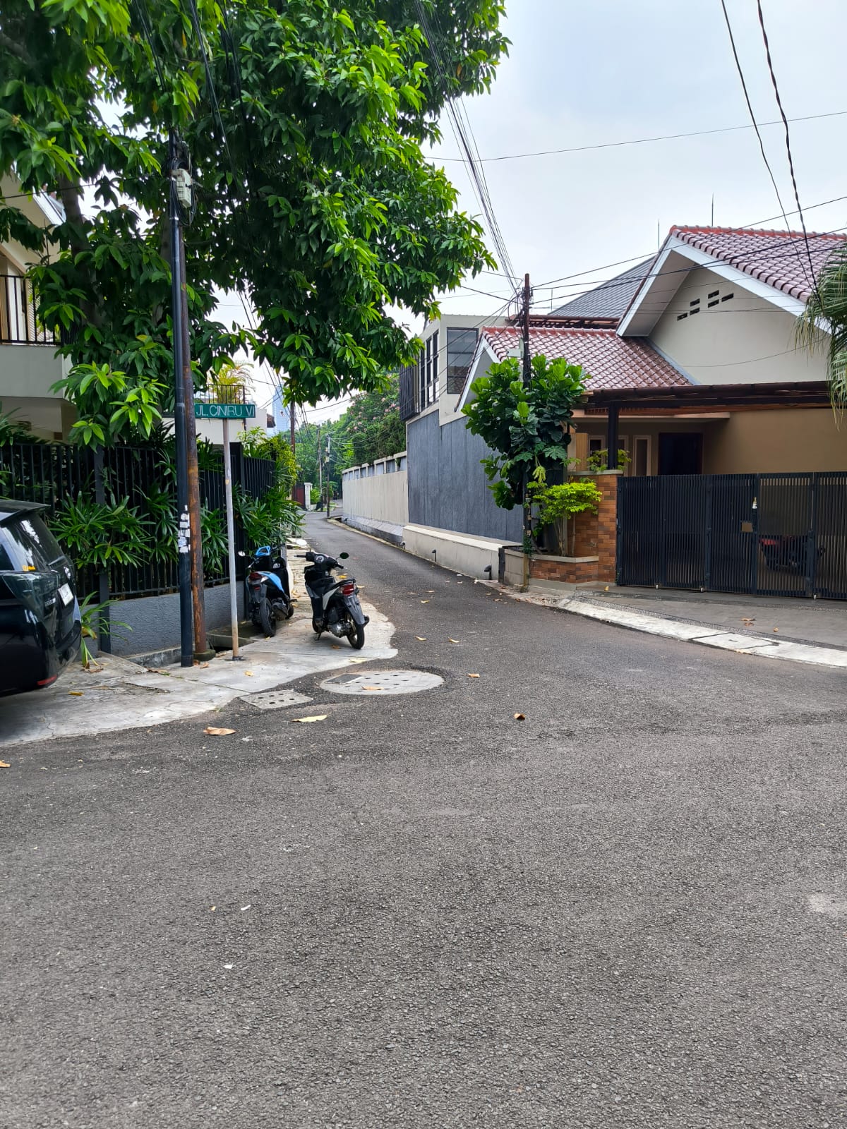 RUMAH DIJUAL JALAN CINIRU KEBAYORAN BARU JAKARTA SELATAN