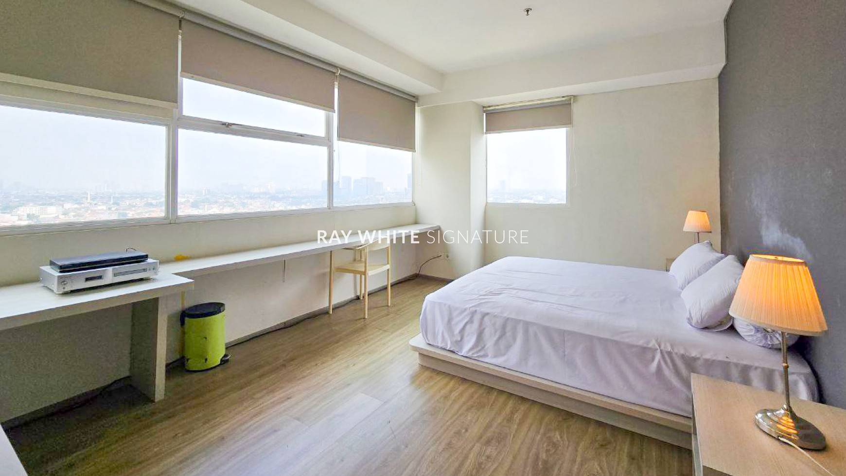 Dijual Apartemen 1 Park Residence Private Lift Fully Furnished 3BR 