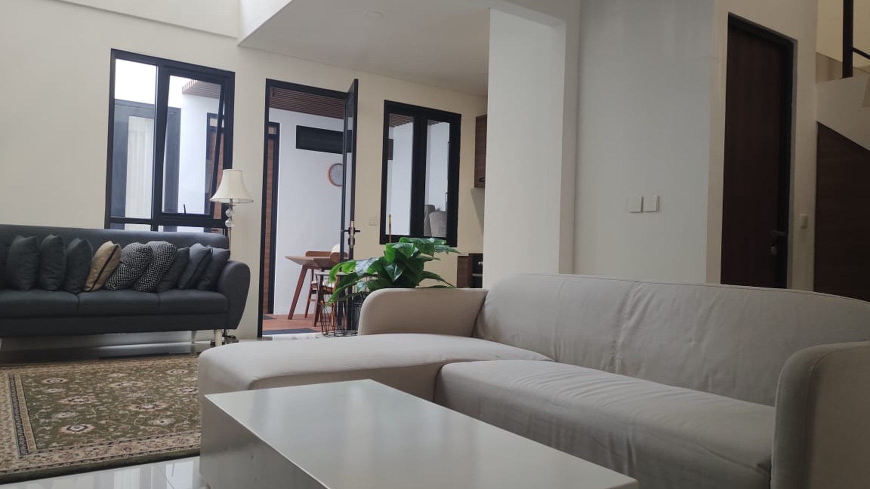 Rumah Hitung Tanah Area Cipete