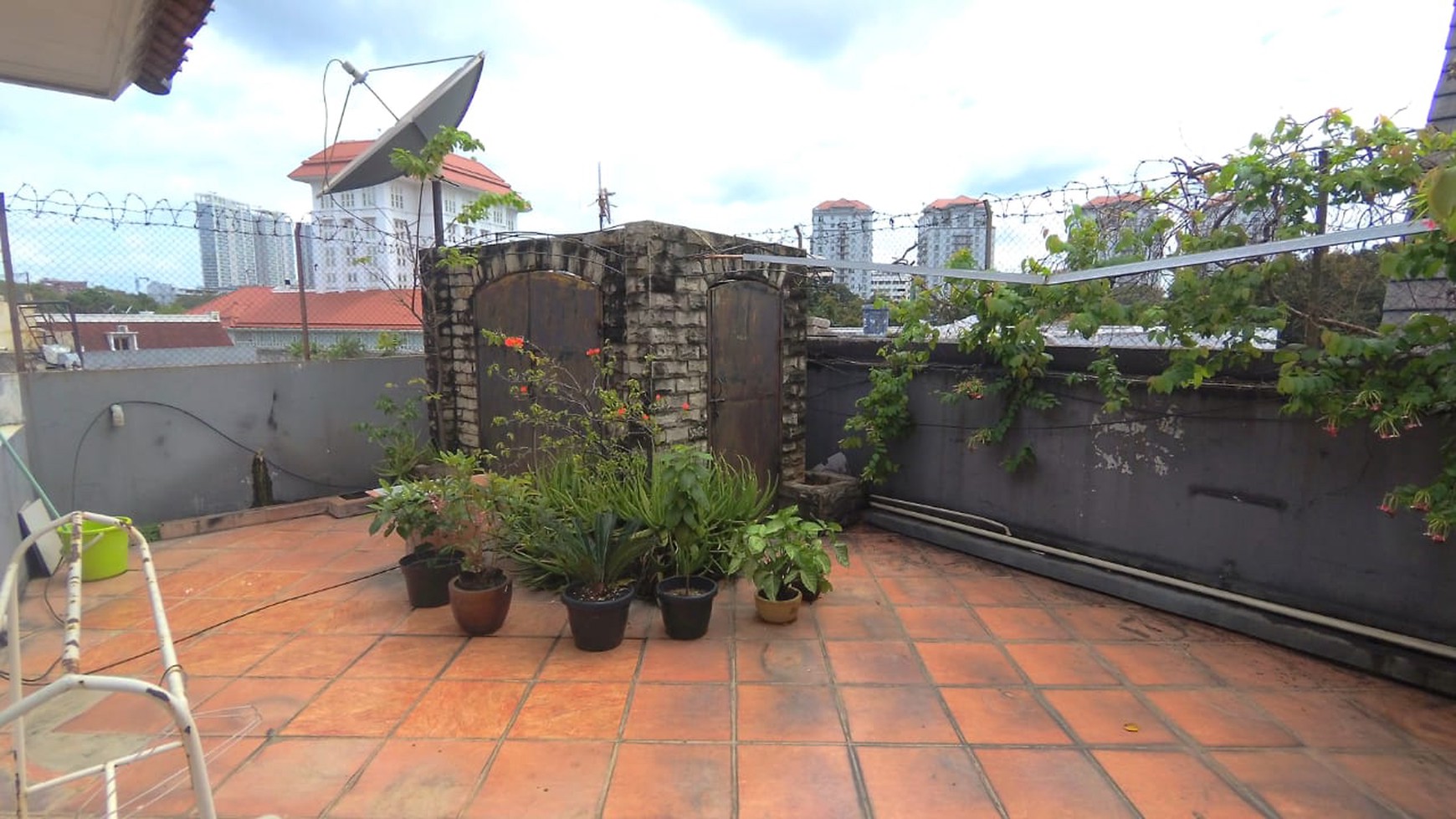 Rumah Hitung Tanah Area Cipete