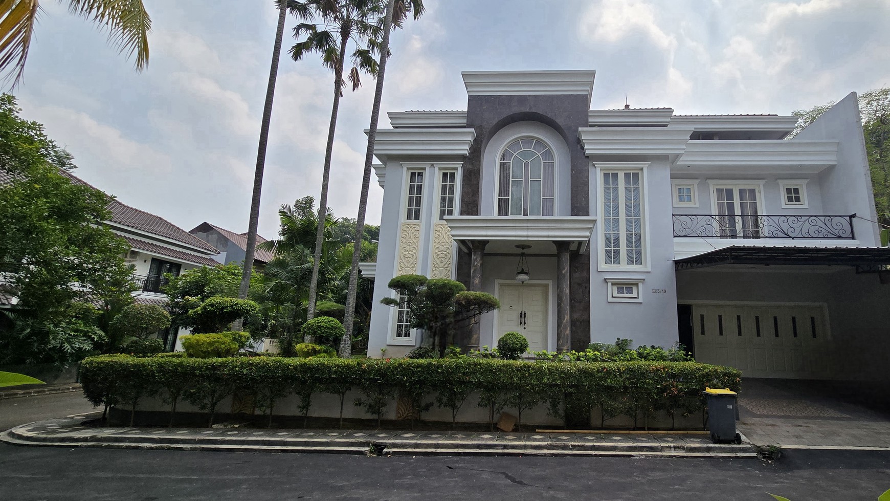 Rumah Bagus Siap Huni Fully Furnished di Graha Taman, Bintaro Jaya Sektor 9