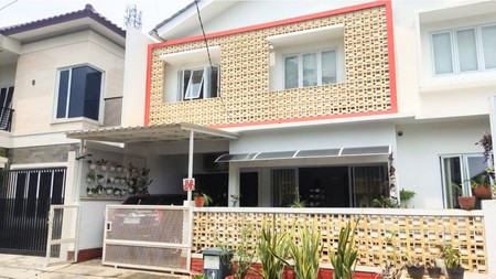 Rumah Mewah Full Furnished 2 Lantai Di Bintaro, Tangerang Selatan 