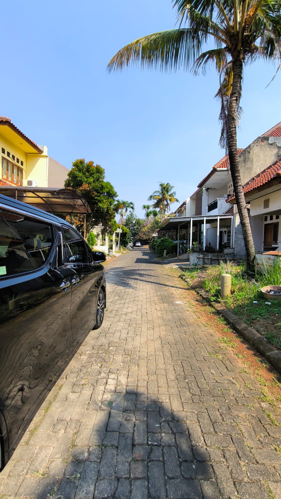 RUMAH DIJUAL JALAN DENPASAR (BALI VIEW CIRENDEU) TANGERANG SELATAN