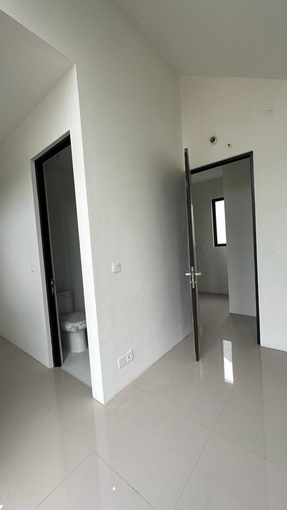 Rumah Minimalis Modern Siap Huni dalam Cluster di Citra Garden