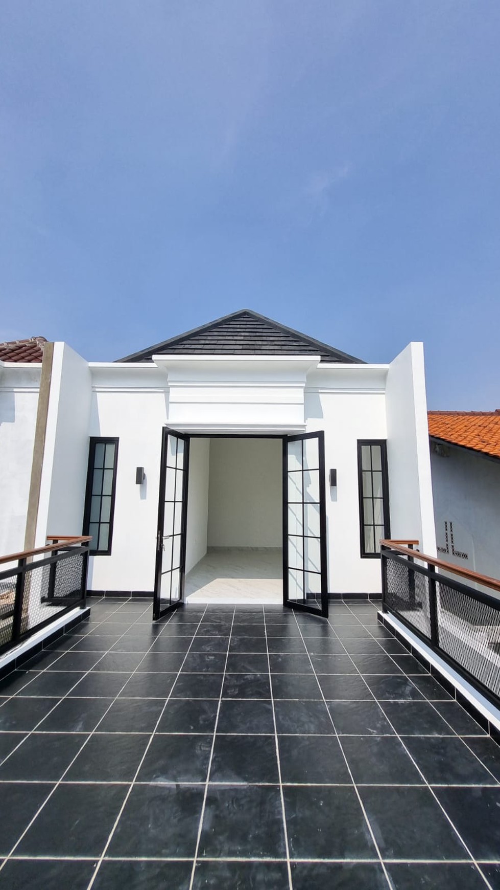 Rumah Mewah desain Minimalis Modern dan Siap Huni @Pondok Aren