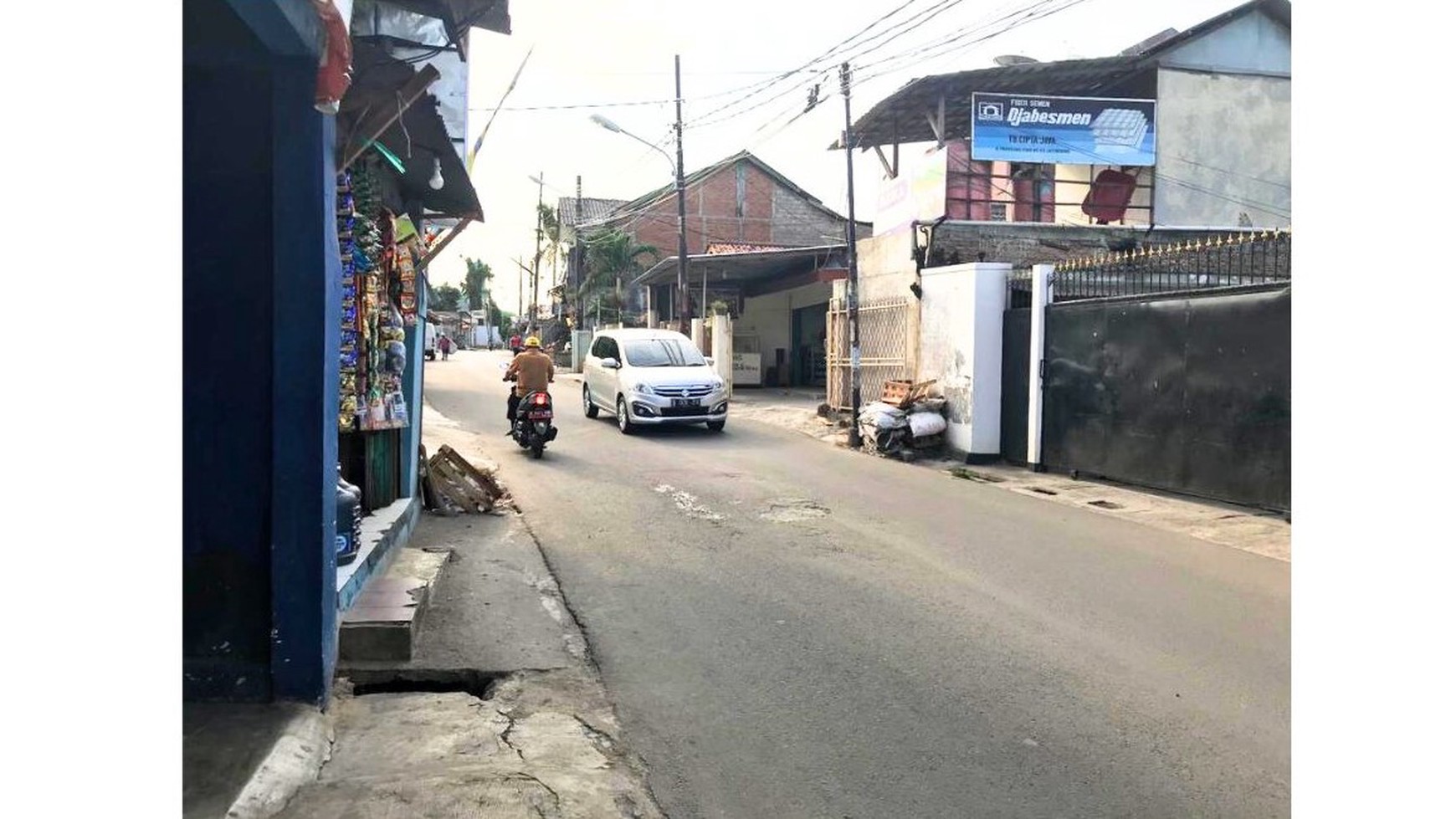 Rumah Lama dihitung Tanah di Jati Bening, Pondok Gede