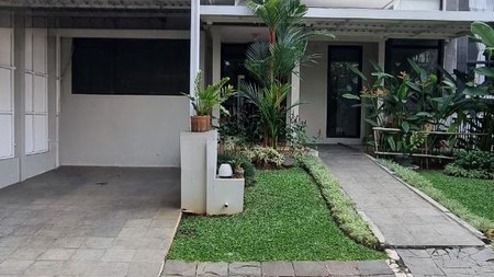 Rumah Siap Huni depan Taman dan Semi Furnished @Bintaro Sektor 9