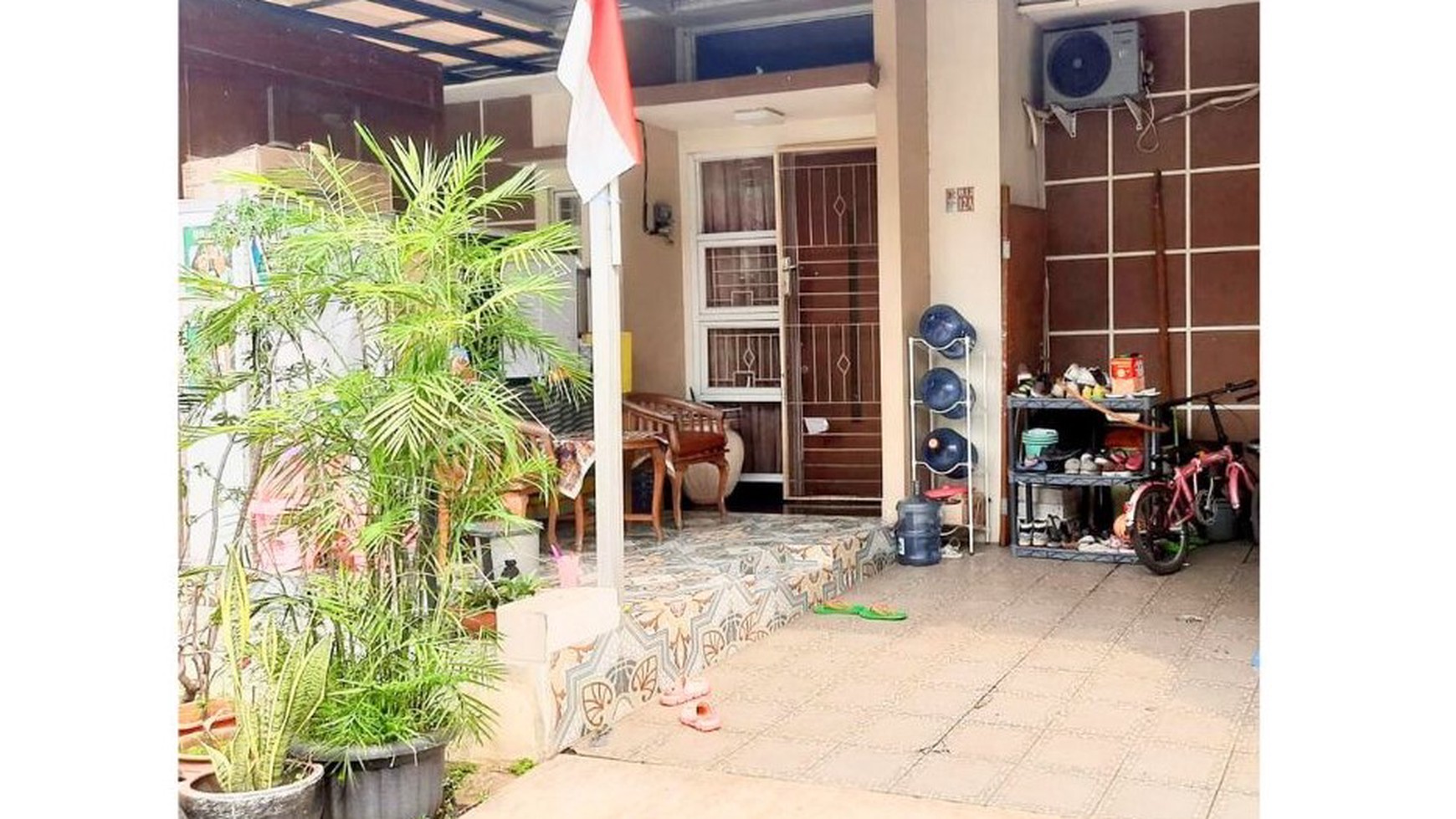 Rumah 1 Lantai Dengan Lokasi Strategis Di Ciputat 