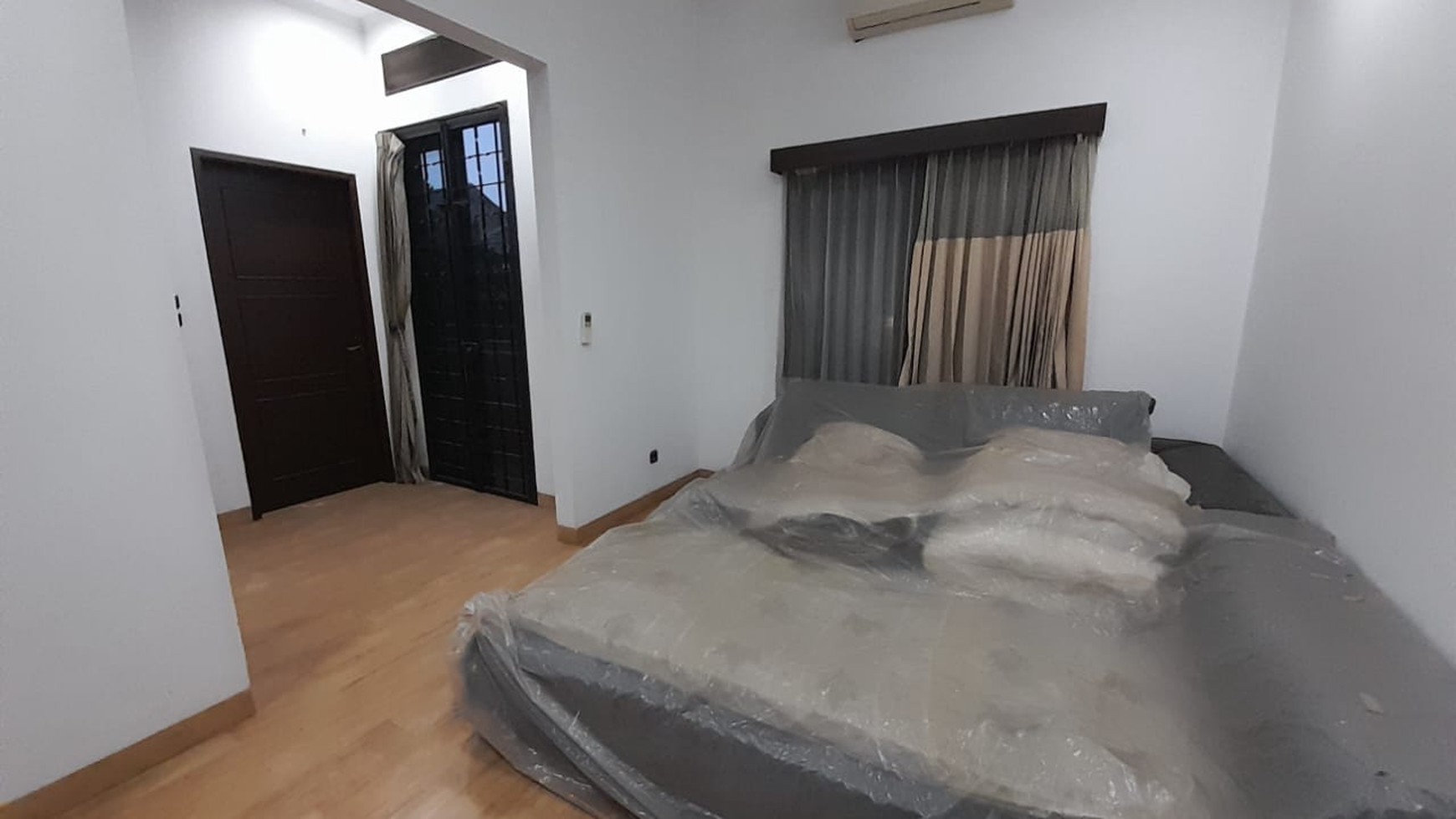 Rumah Minimalis di Komplek Setra Duta Full Furnished